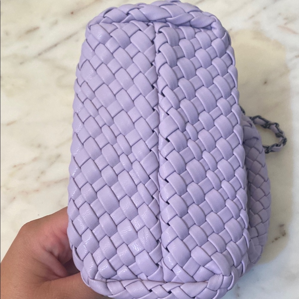 Lavender Woven Handbag - Picture 4 of 6